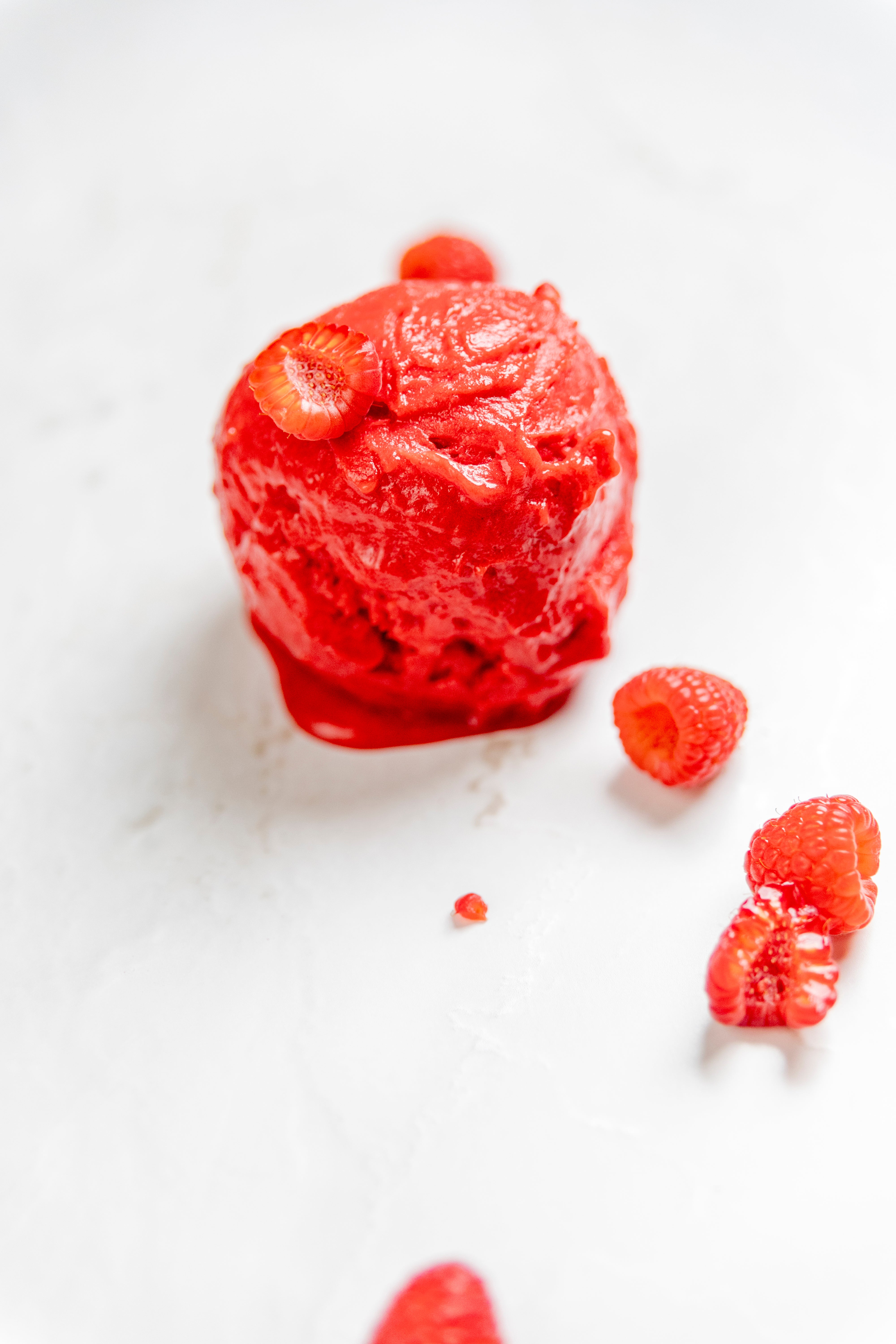 Frozen Delivery - Vanilla & Raspberry Ice Creams | La Maison Ladurée