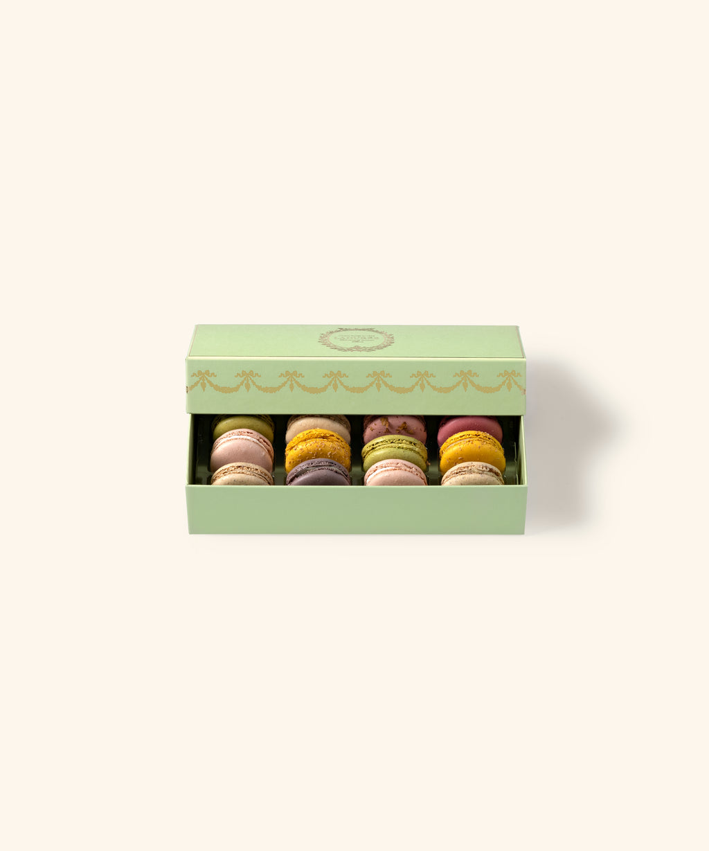 Coffret de 12 macarons "Intemporel"