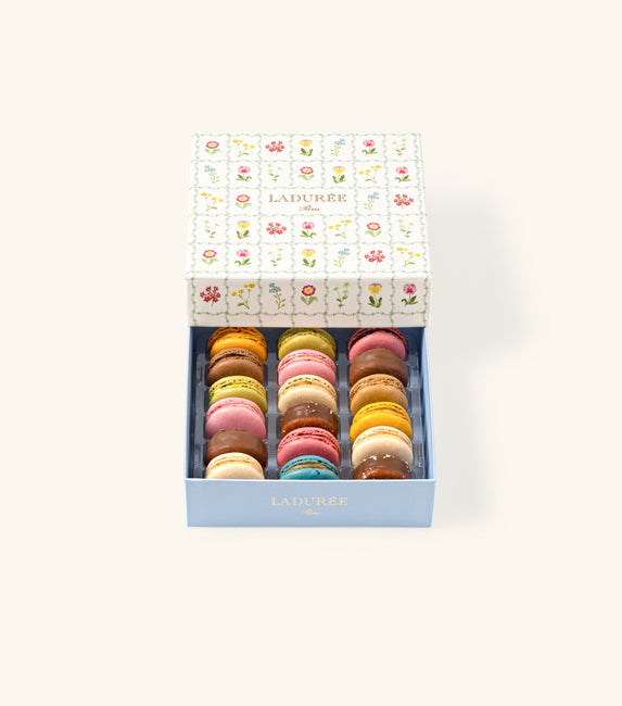 Coffret de 18 macarons "Douces Fleurs"