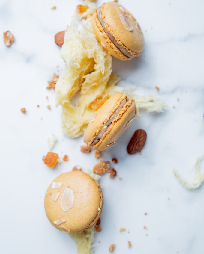 Macaron Brioche de Noël Ladurée