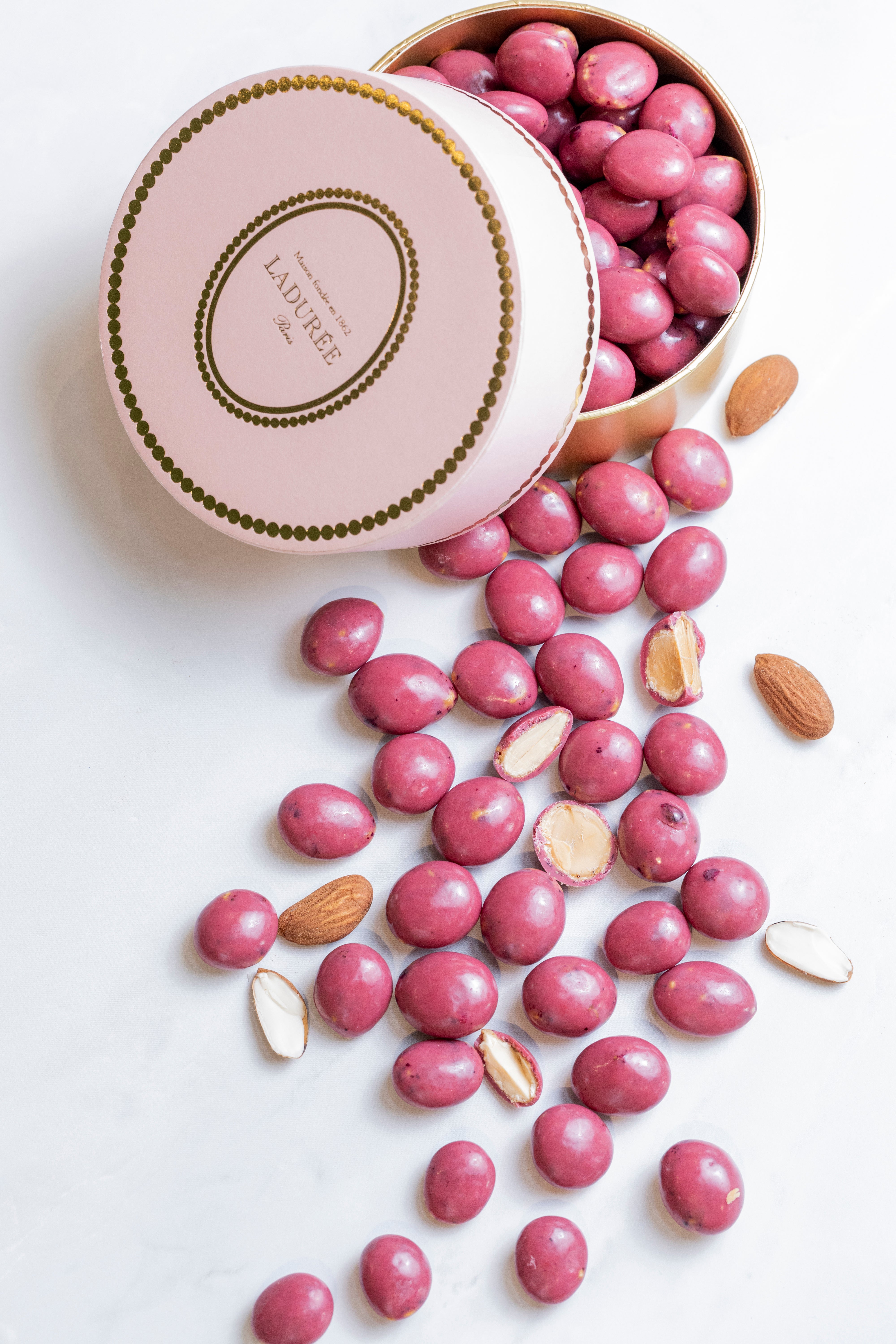 Pearls box Ispahan almond | La Maison Ladurée