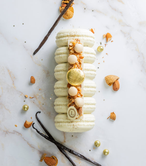 Yule Log Festive Duo – Vanilla Almond & Ispahan