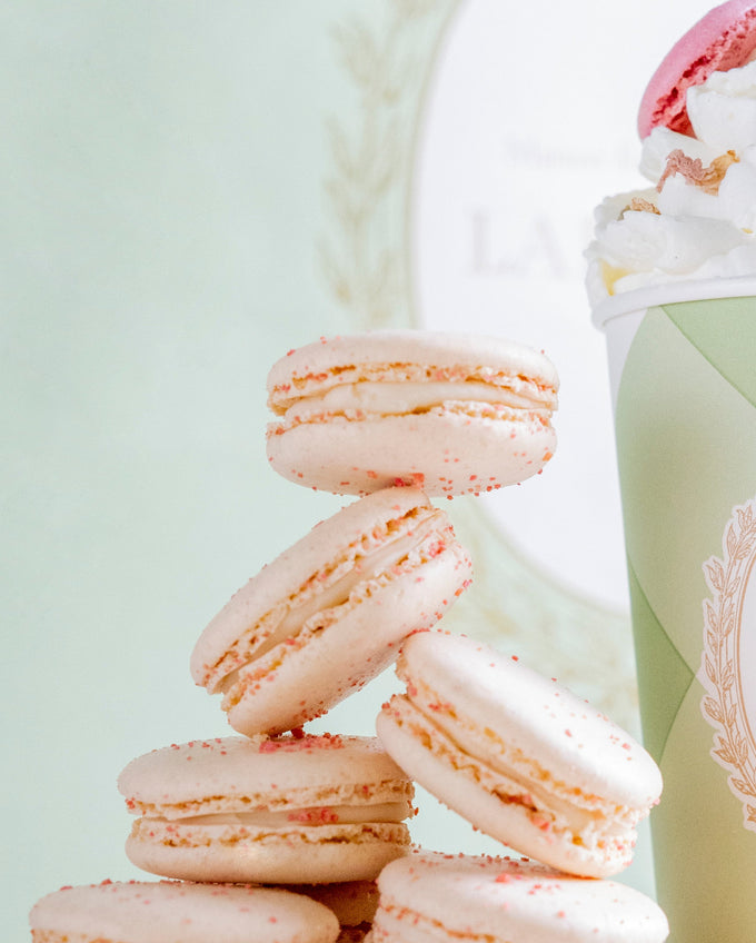 Latte Ispahan Macaron Ladurée