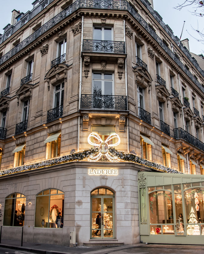 Ladurée Champs-Elysées store