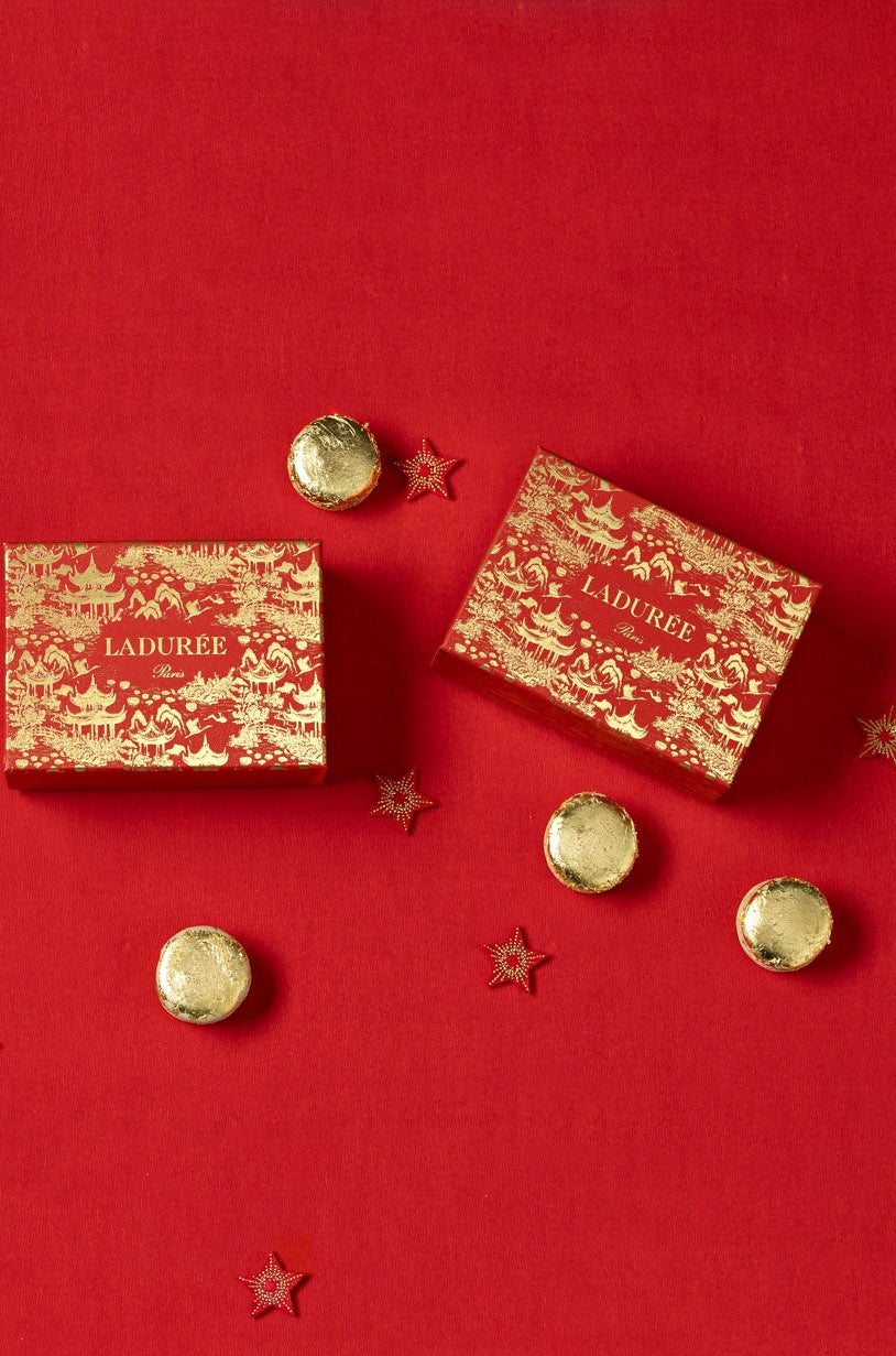 LADUREE ニューイヤーキット Exclusive Lunar New Year Macaron Gift Box | La Maison Ladurée