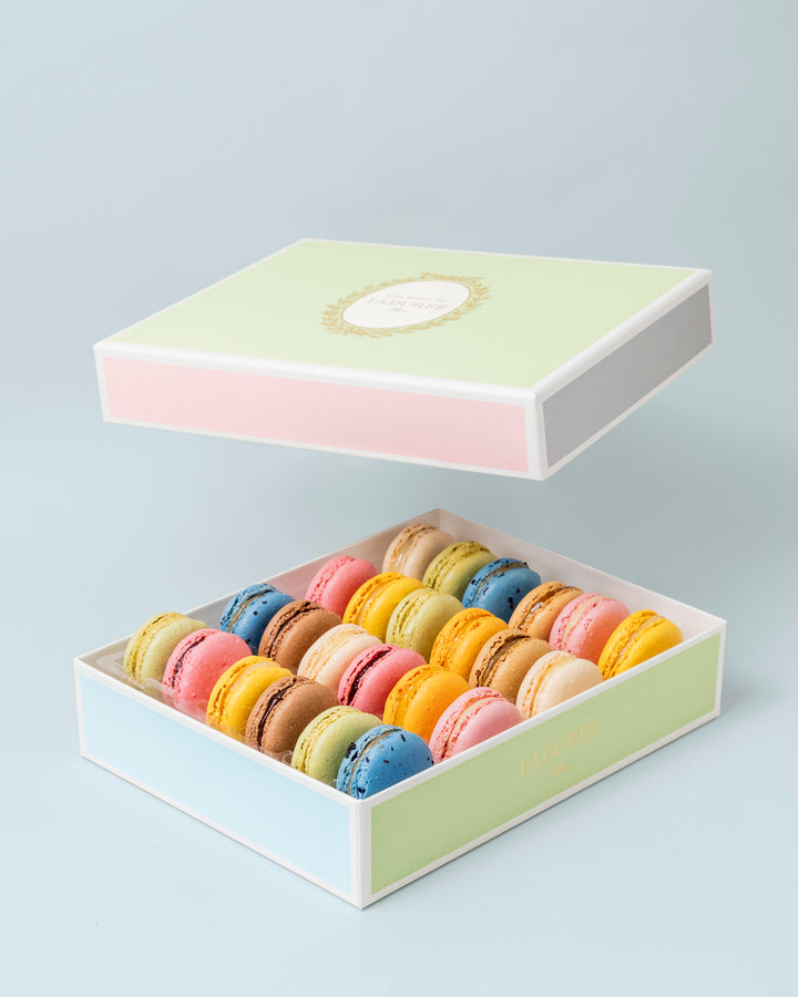 Coffret de 24 macarons "Aquarelle"