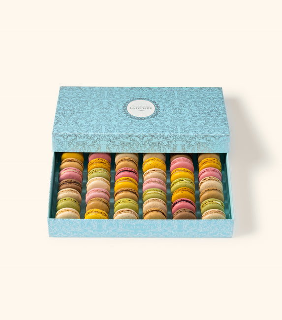 "Arabesque"  42 macarons gift box - blue