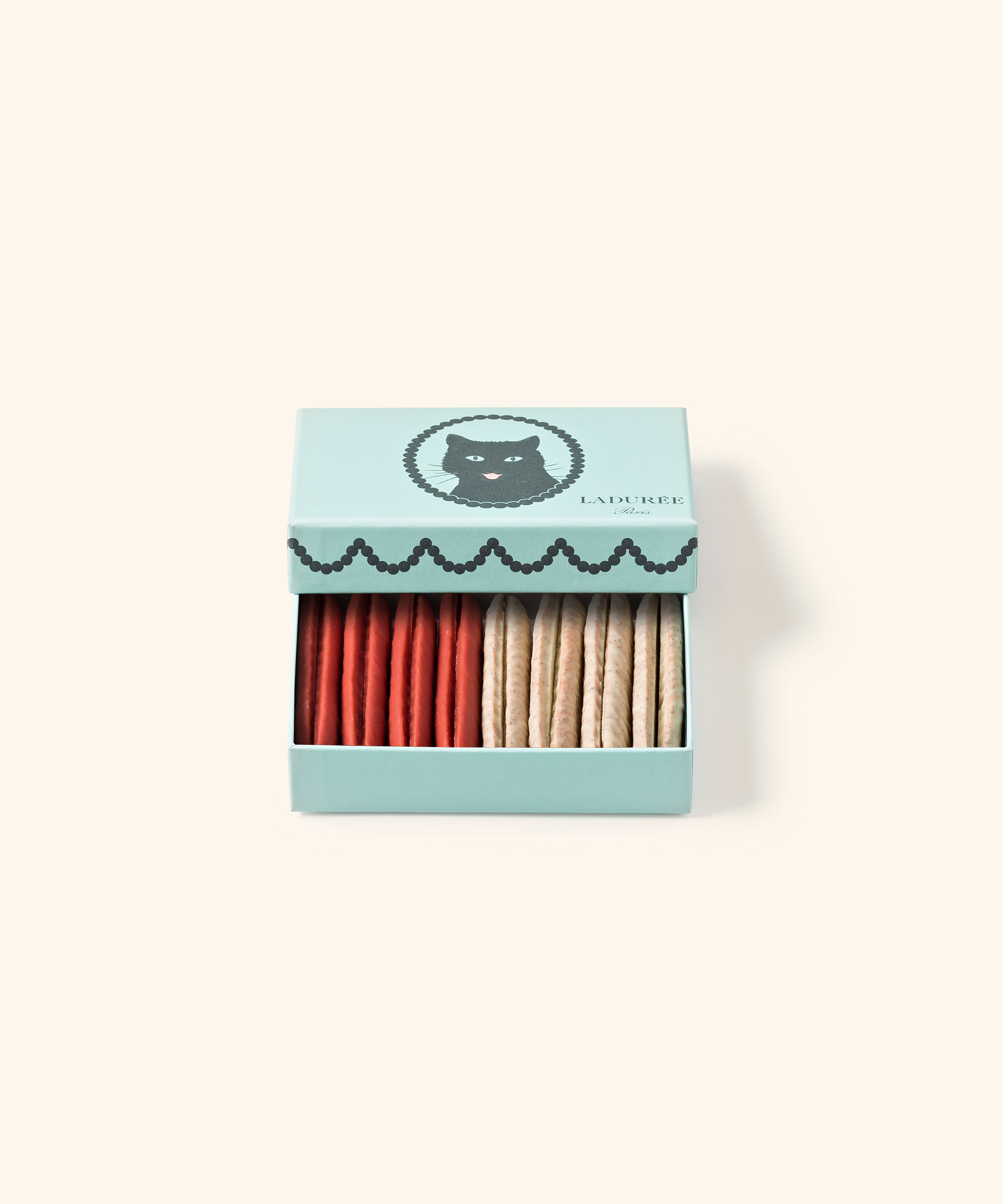 Ladurée Vanilla & Strawberry Langues de Chat | Maison Ladurée