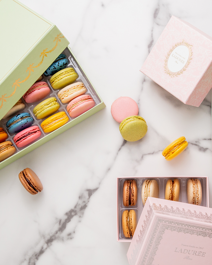 Macarons box to compose | La Maison Ladurée