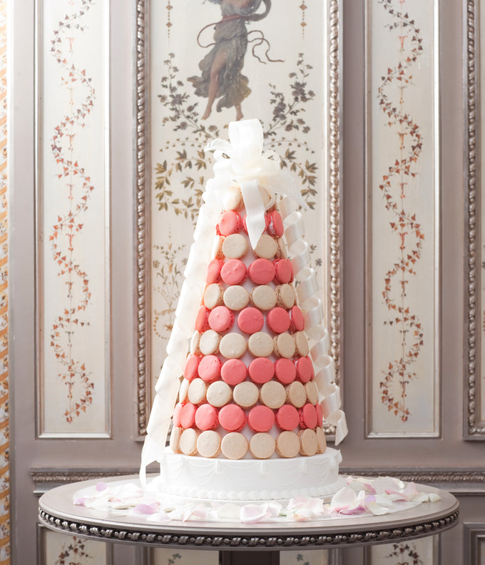 Macarons pyramids