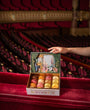 Coffret de 16 macarons "Ladurée x Opéra national de Paris"