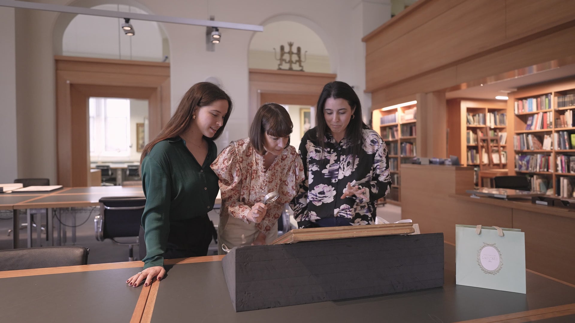 Marie Antoinette Exposition x Ladurée