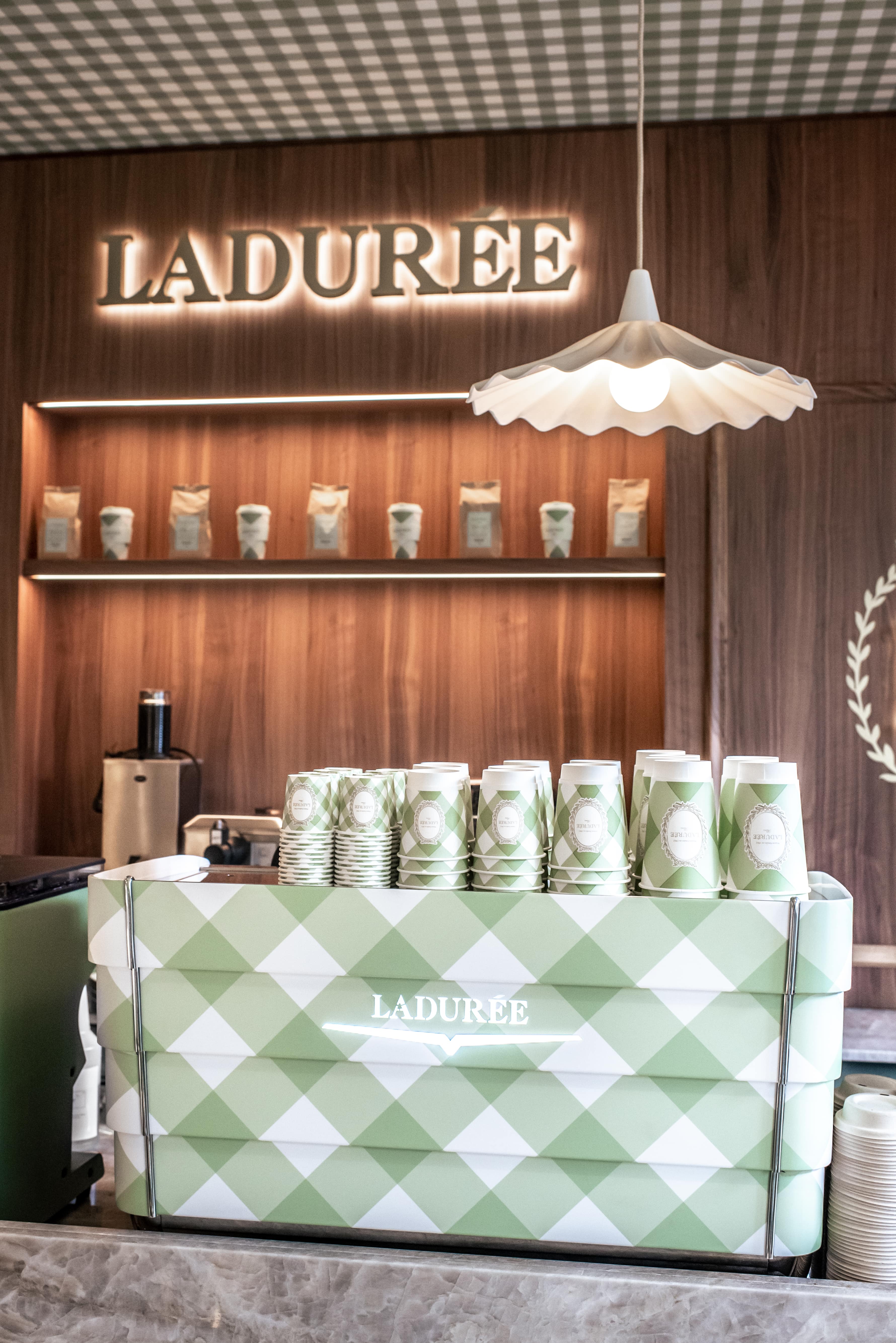 Ladurée Paris Jardin du Luxembourg