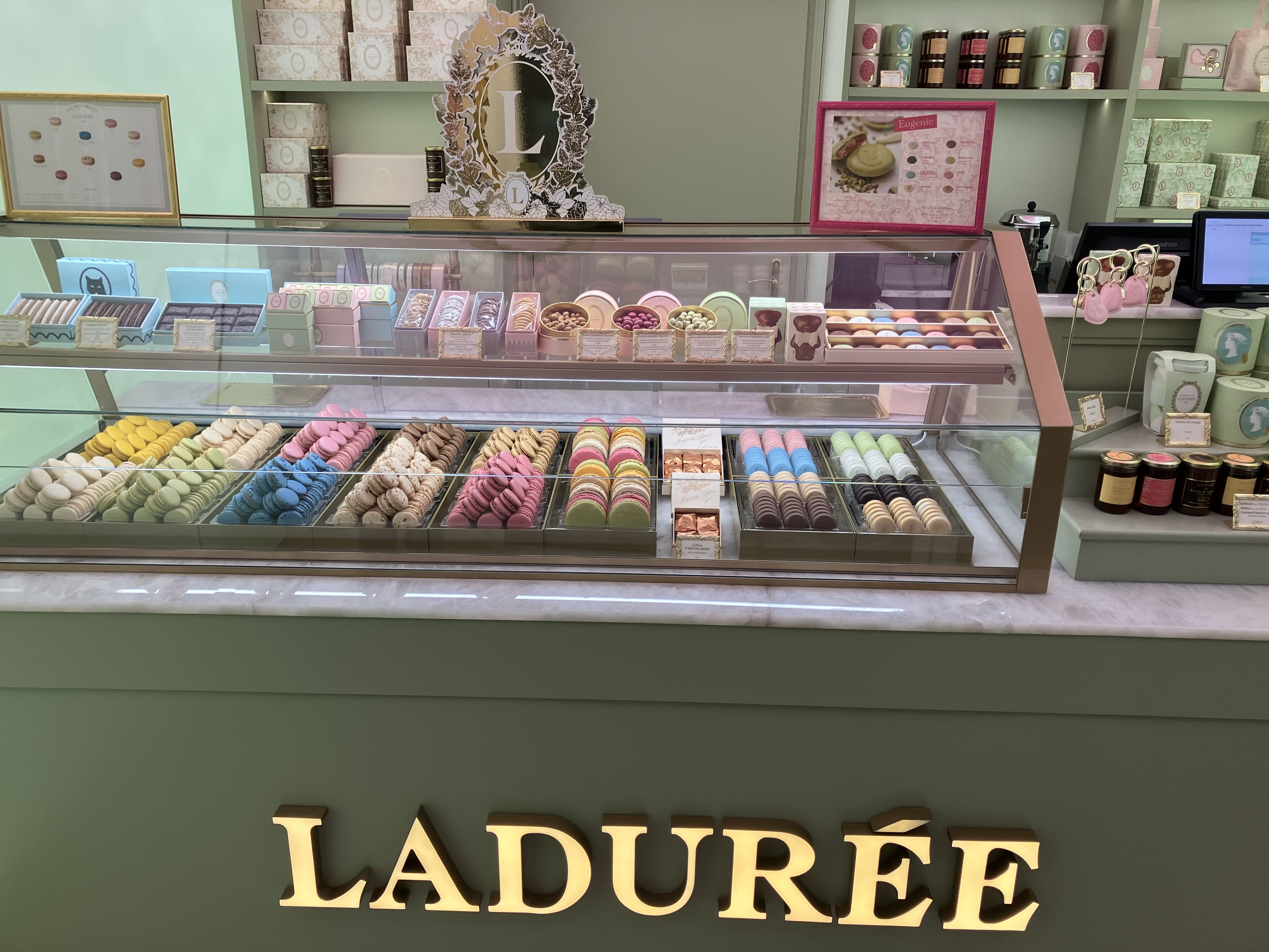 Ladurée Paris Marais