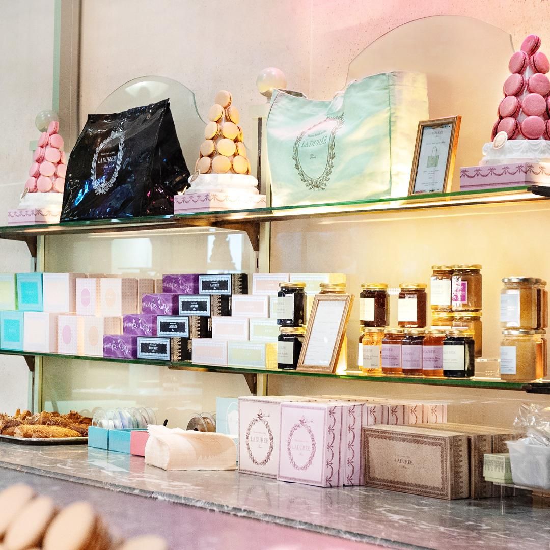 Ladurée Paris Carrousel du Louvre